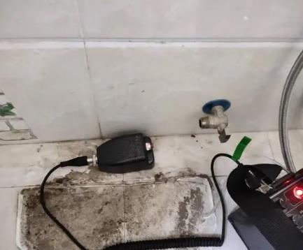 桐乡屋顶漏水维修公司分享下卫生间漏水的危害及解决方法